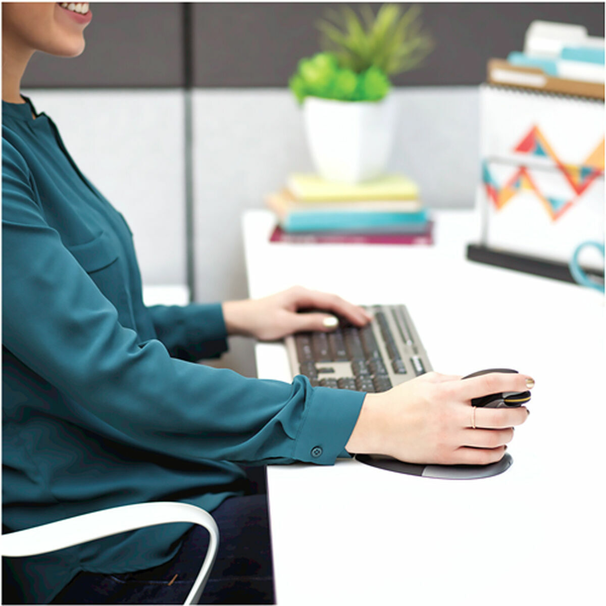 V6H6E24FE1425C72108AA1F5AC7FE7A101DR3325228P4