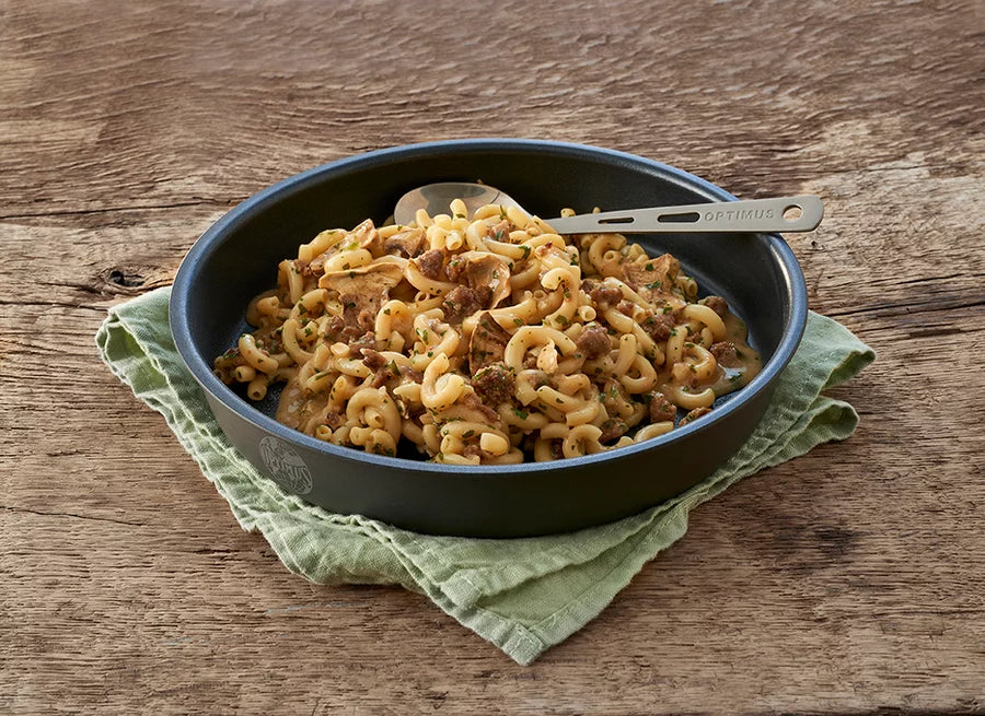 TREK'N EAT jautienos užkepėlė su makaronais