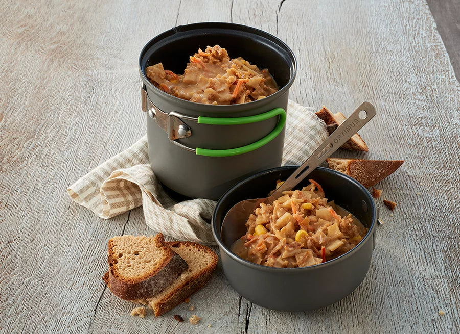 TREK'N EAT bulvių troškinys su keptais svogūnais