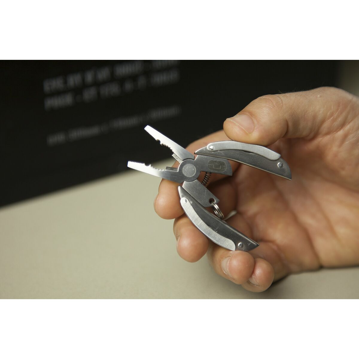 V6HDD30A5FCFEA275D6E8300C35D8873518R5322954P6