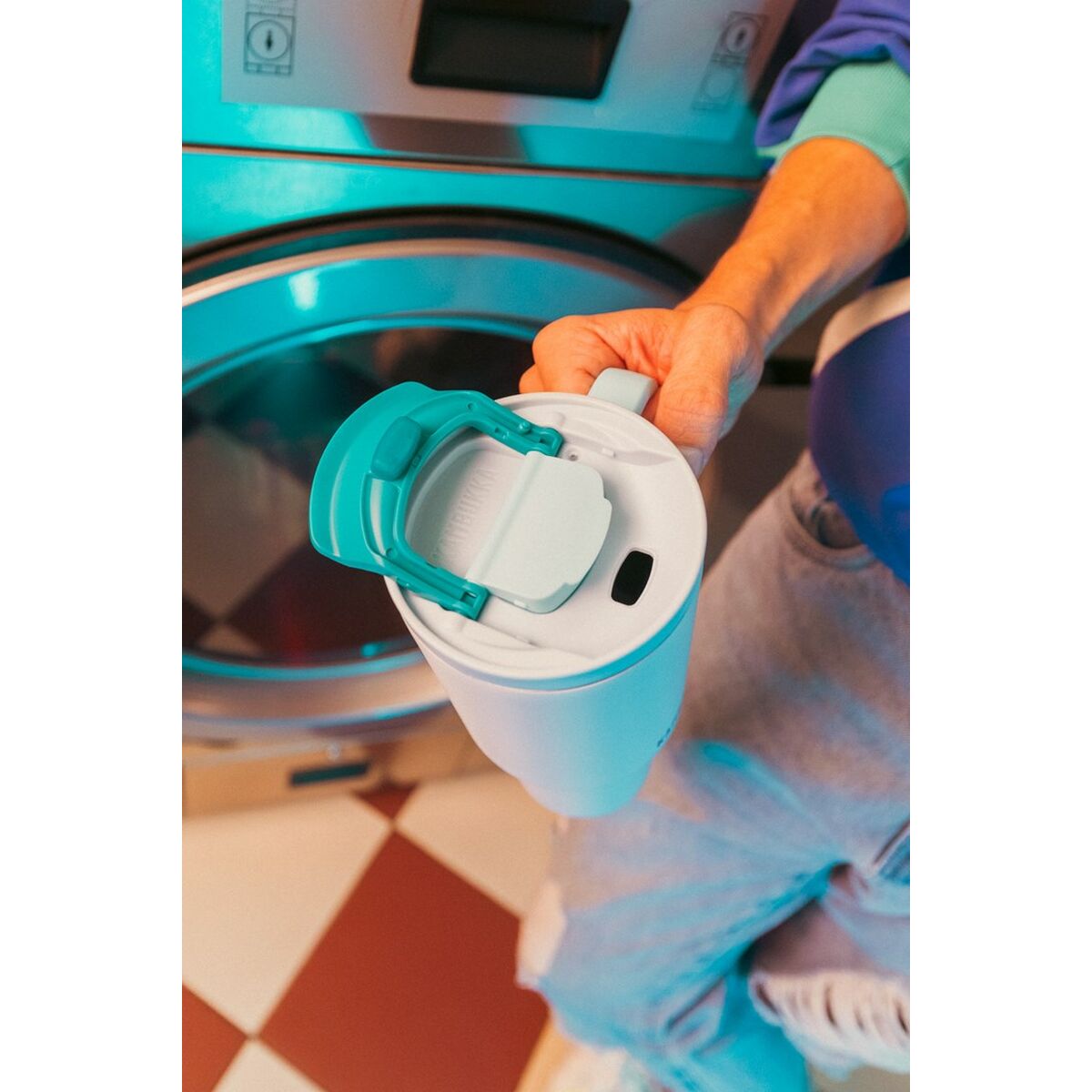 V3HE76291DC7E70BC222A437E6C9716E400R6958601P8