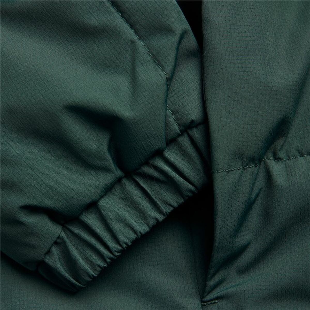 V4H69A955AA3FBA5A934F3E48A8470F0A9BR5467791P2