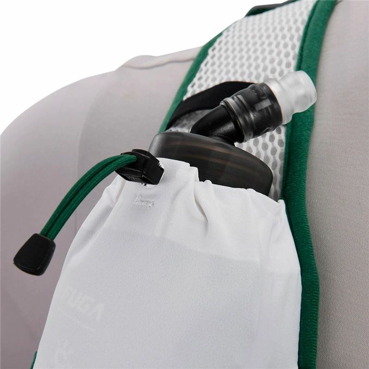 V2H72BD94C18230AE2F90C3AEADC32BB90BR6664959P4