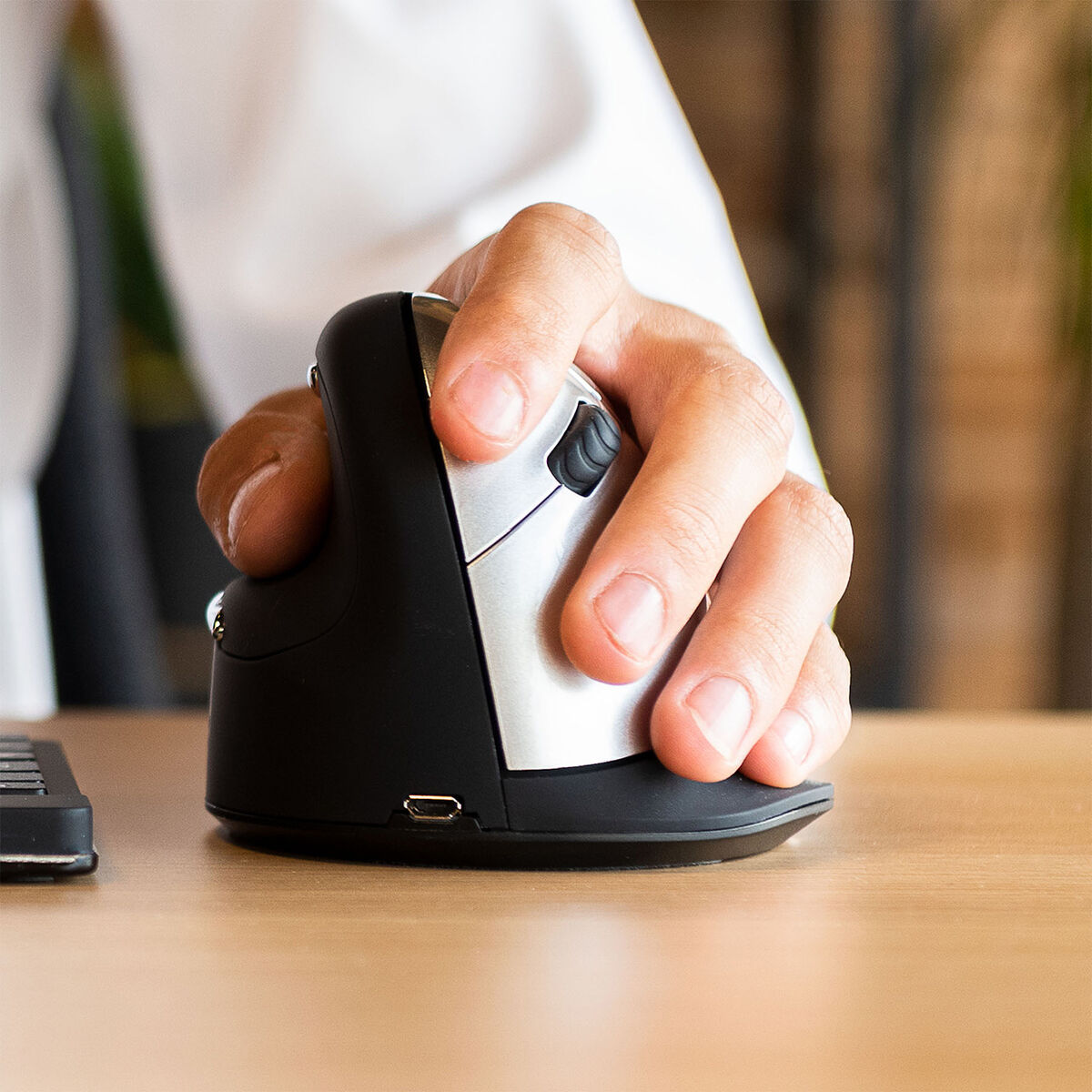 V4H2C1070DAD36D11A956FD25162F8F43C0R5138304P3