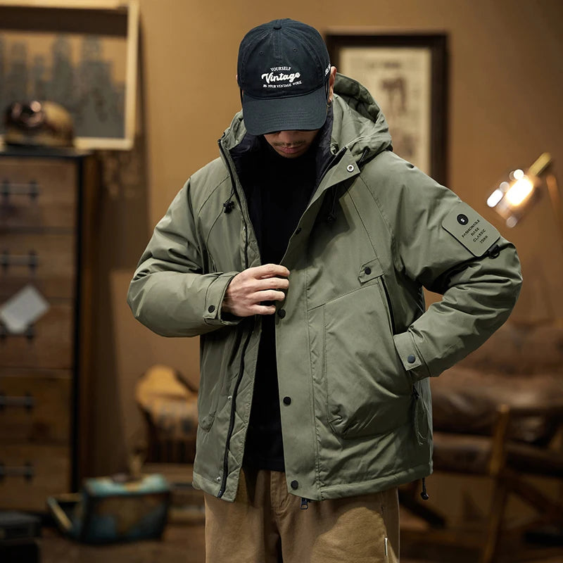 Žieminė lauko striukė nuo vėjo su gobtuvu