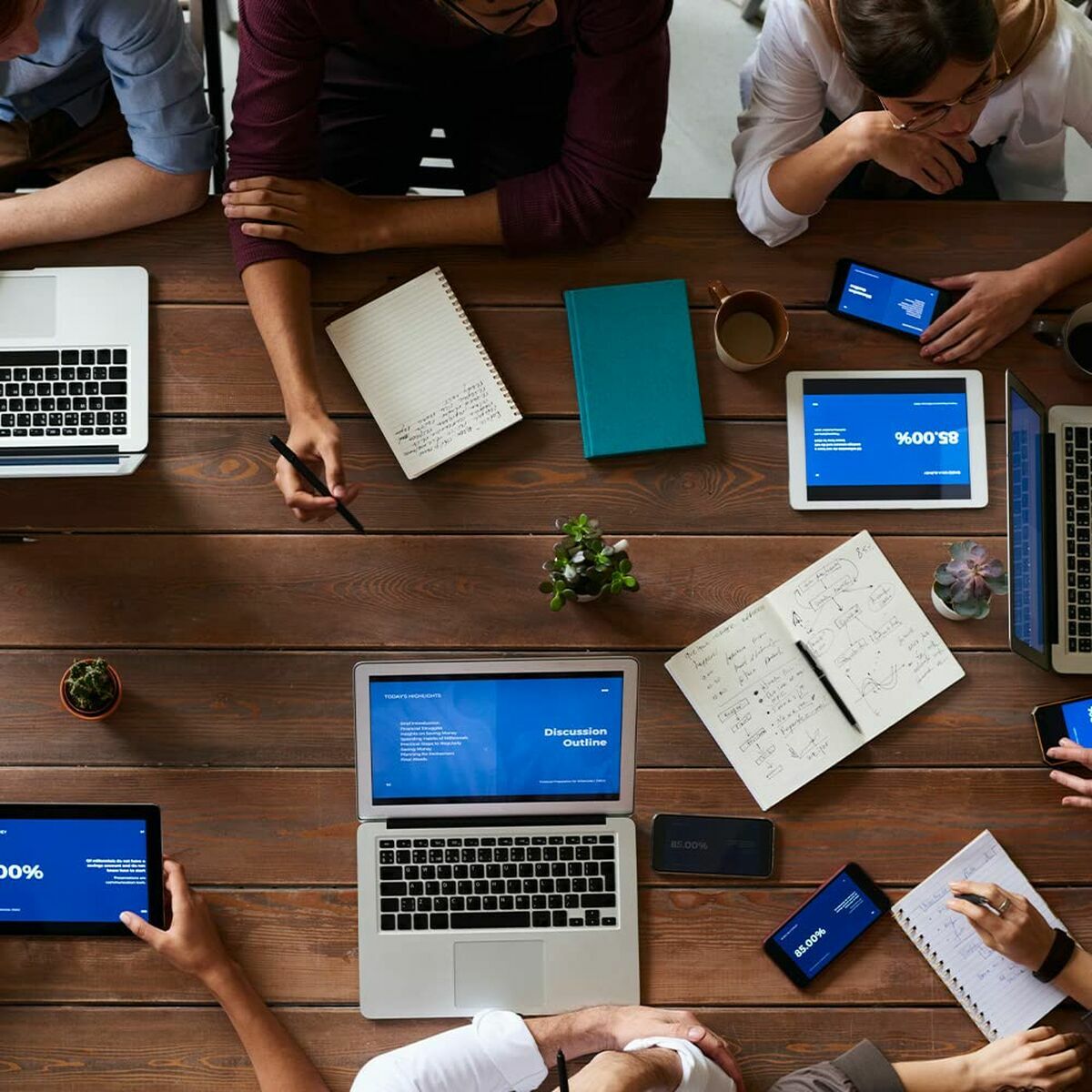 V2HB705983FE0C1457D7E888FC4D8DD929FR6771788P6