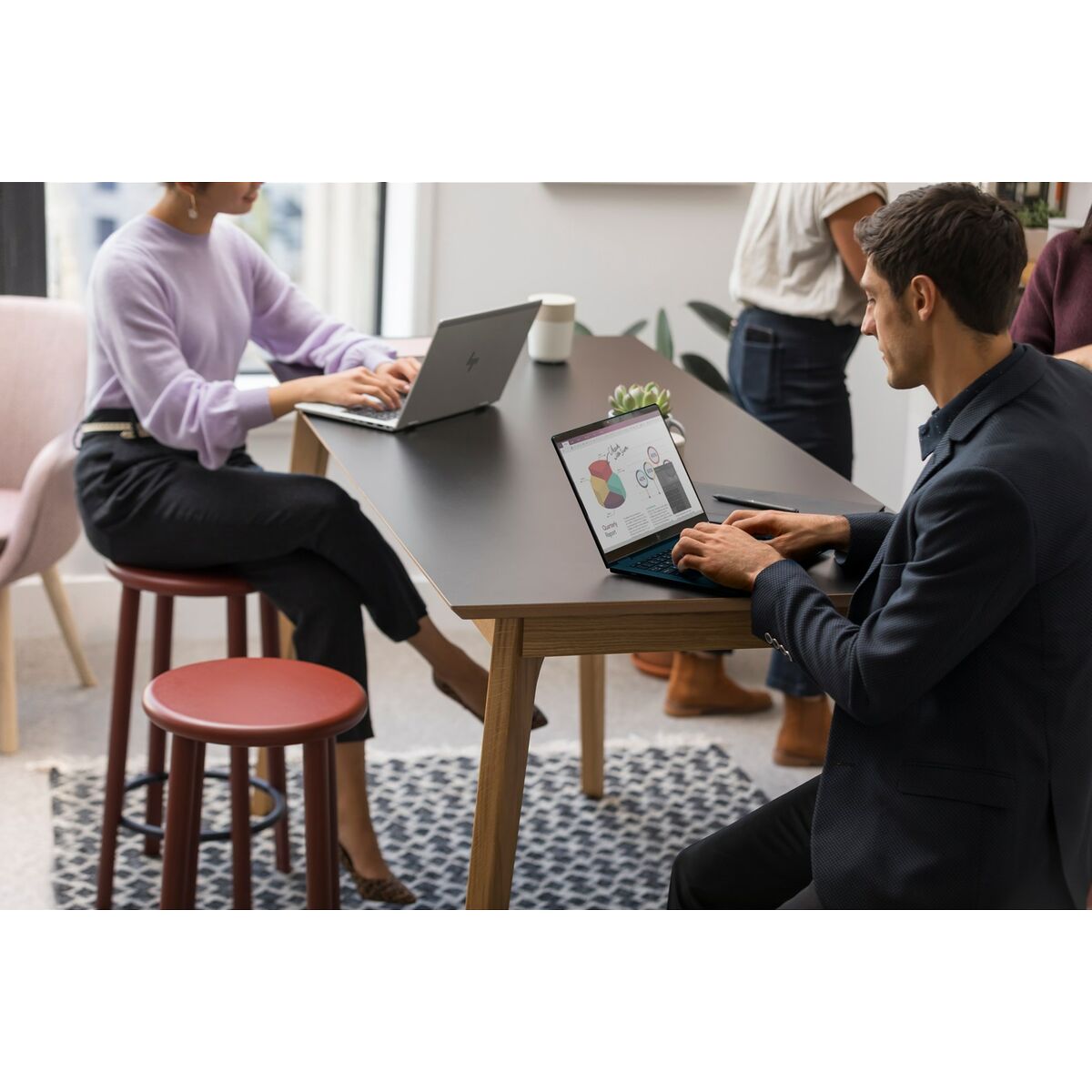 V3HF617D9C50B2670E81A940AB9CB03C45BR5636512P8